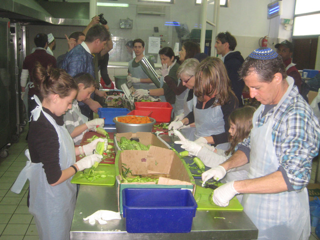 Volunteering at Hazon Yeshayah soup kitchen